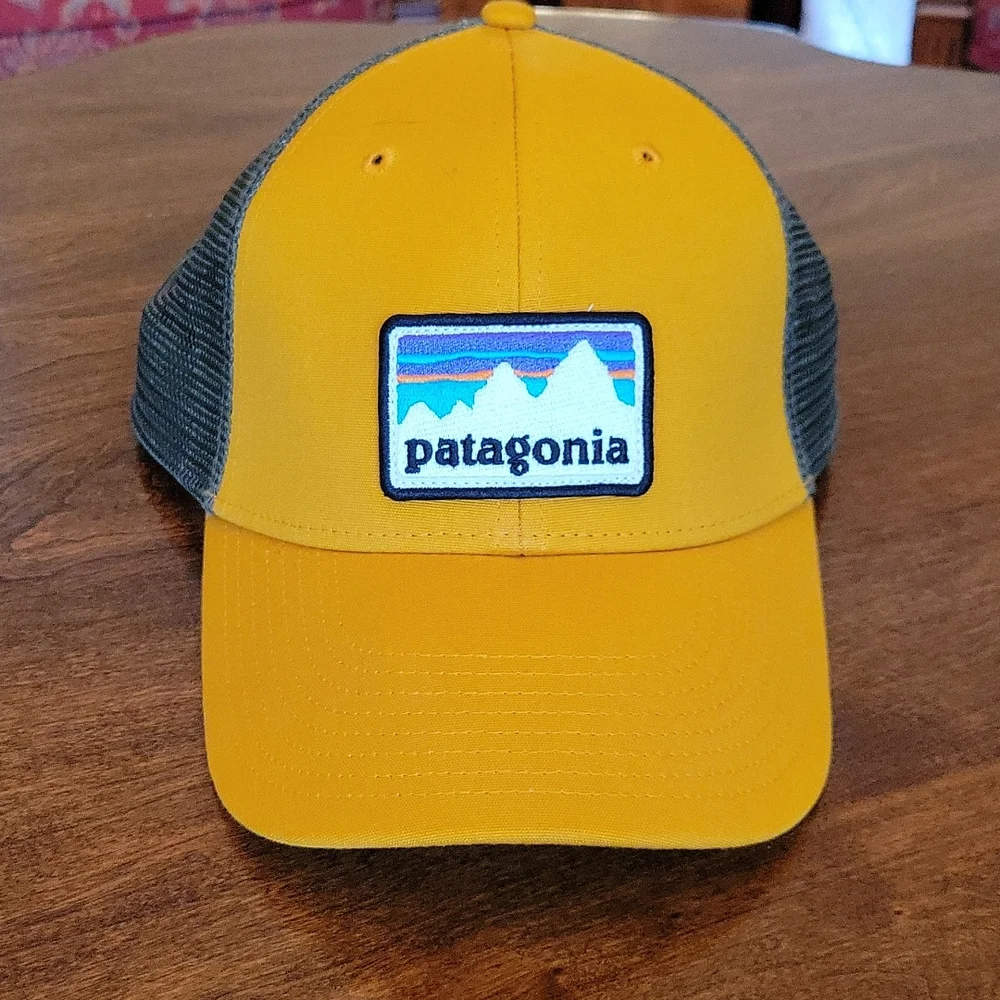 Baseball Caps - Picture 2 of 11
